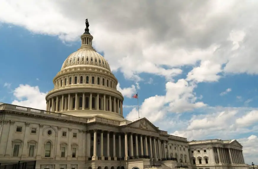 2021 Legislative Updates: New HR and Compliance Laws and Alerts