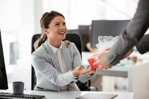 Top 20 Holiday Gift Ideas for Employees