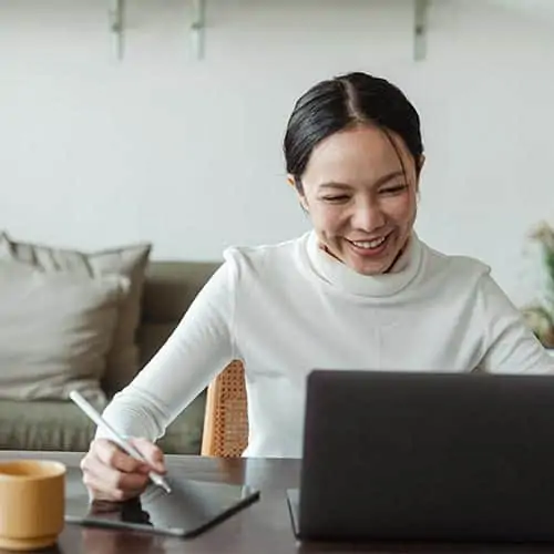 Recruiting in 2022: 6 Employee Benefits to Attract Remote Workers