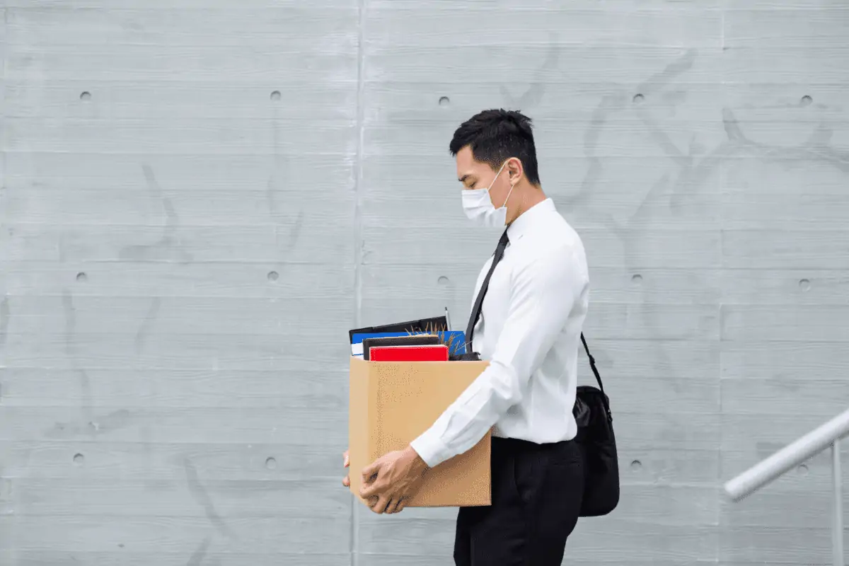 best practices for conducting layoffs